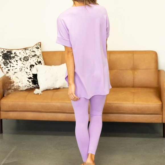 #90782 🛑S,M,L,XL Chic & Fabulous Top & Leggings Loungewear 2PC Set - Picture 2 of 4